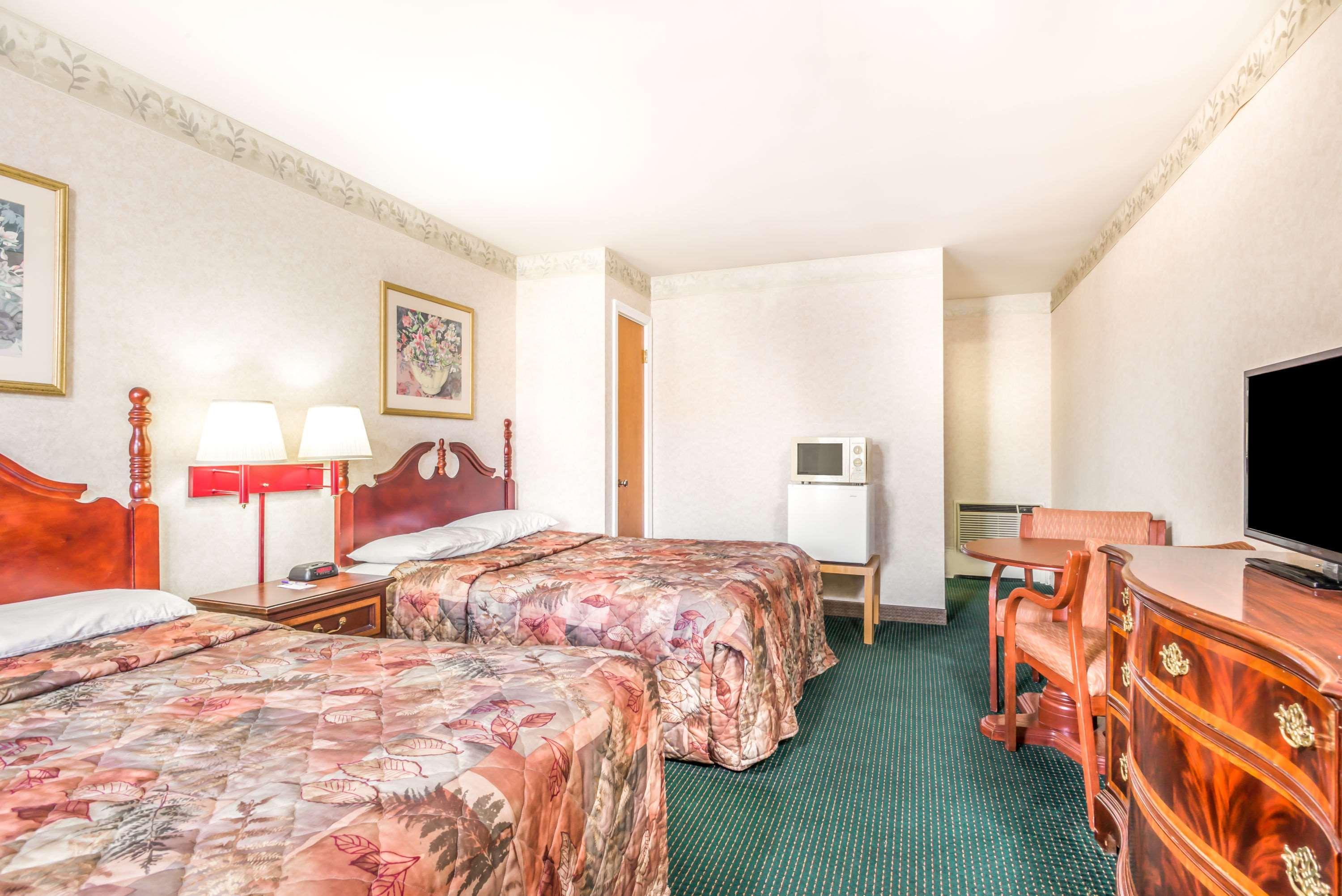Knights Inn Lenox Extérieur photo